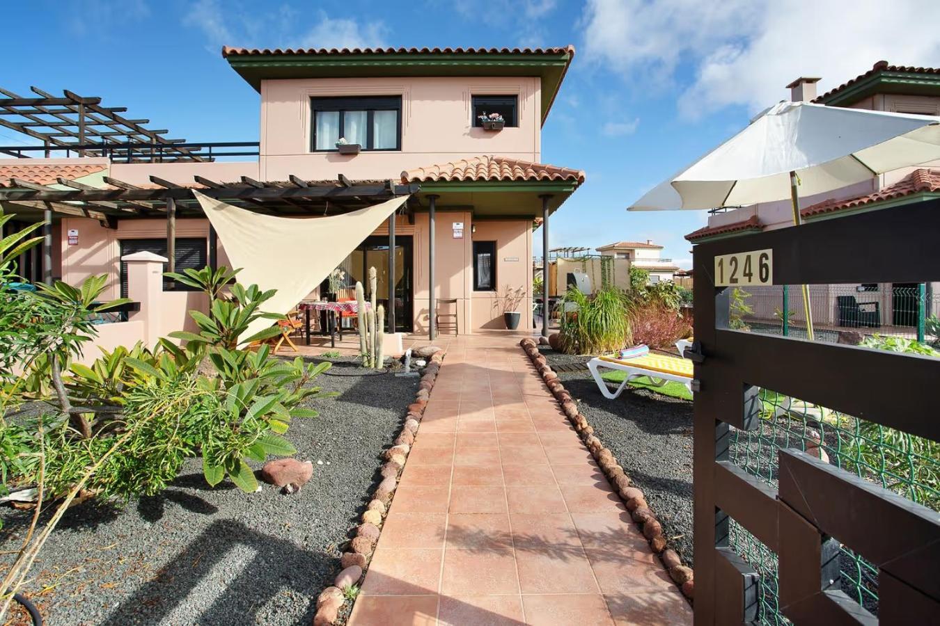 Amadeus La Oliva Exterior foto