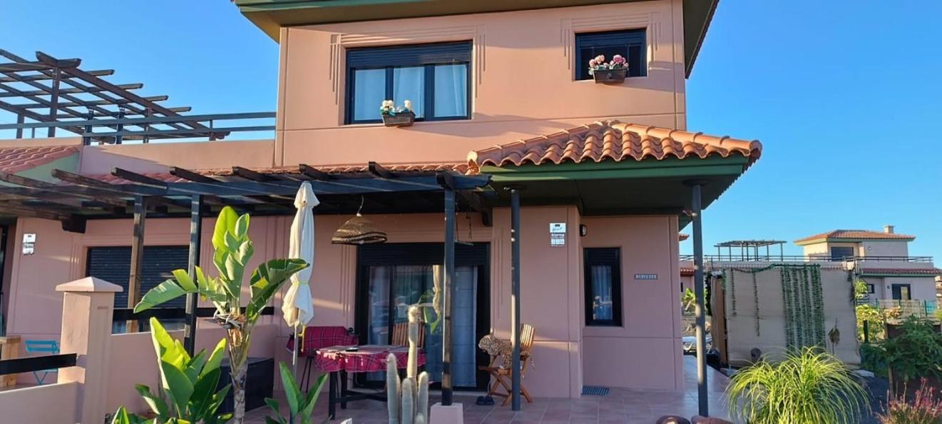 Amadeus La Oliva Exterior foto